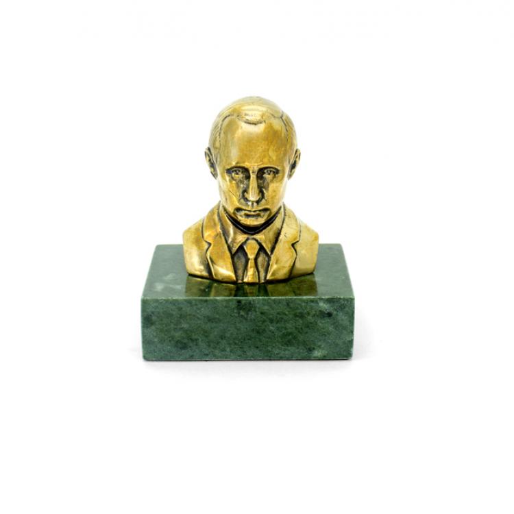 Бюст В.В. Путина